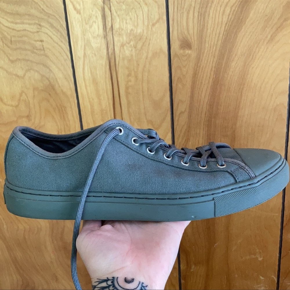 Grey converse like shoes